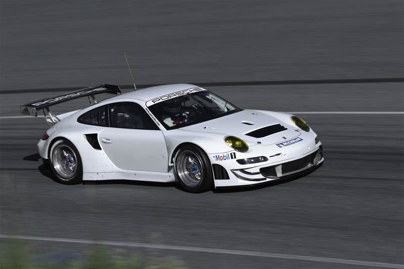 Kundensportfahrzeuge - Neuer Porsche 911 GT3 RSR geht an den Start