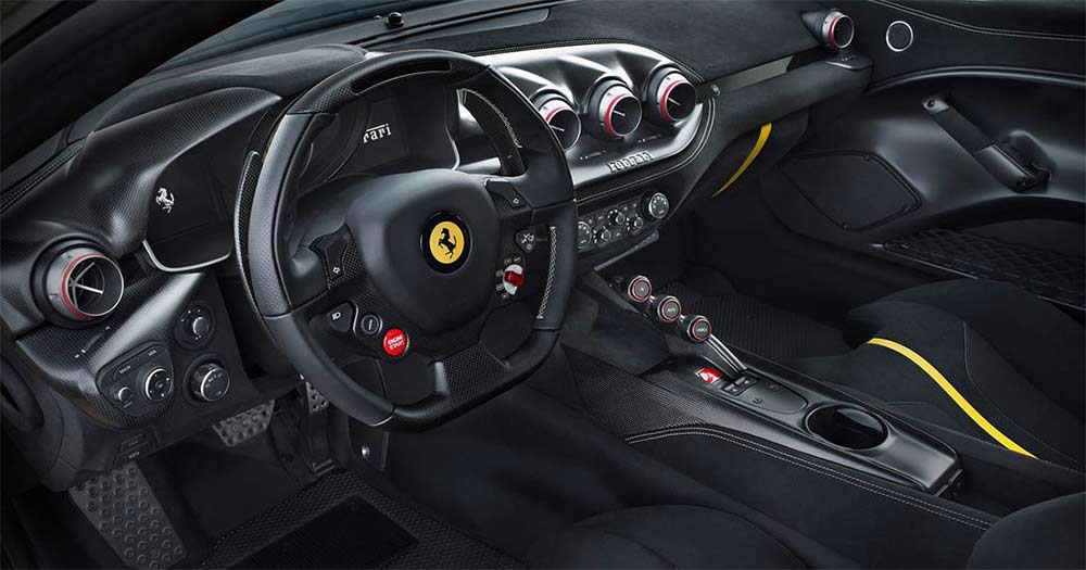 Ferrari F12tdf Interieur